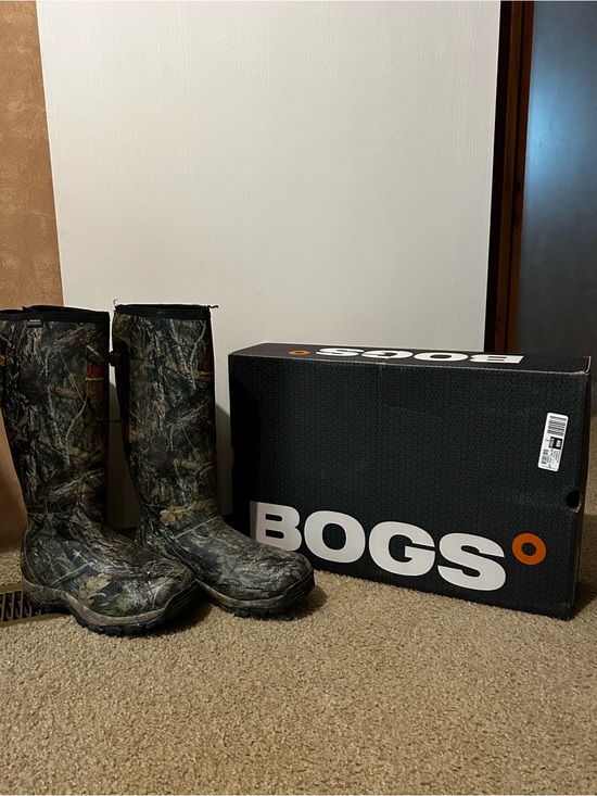 Bogs Other - Bogs Realtree-Style Tall Camo Waterproof Boots